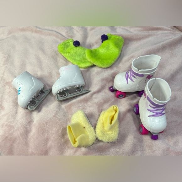 Doll Accessories​ - Picture 3 of 3